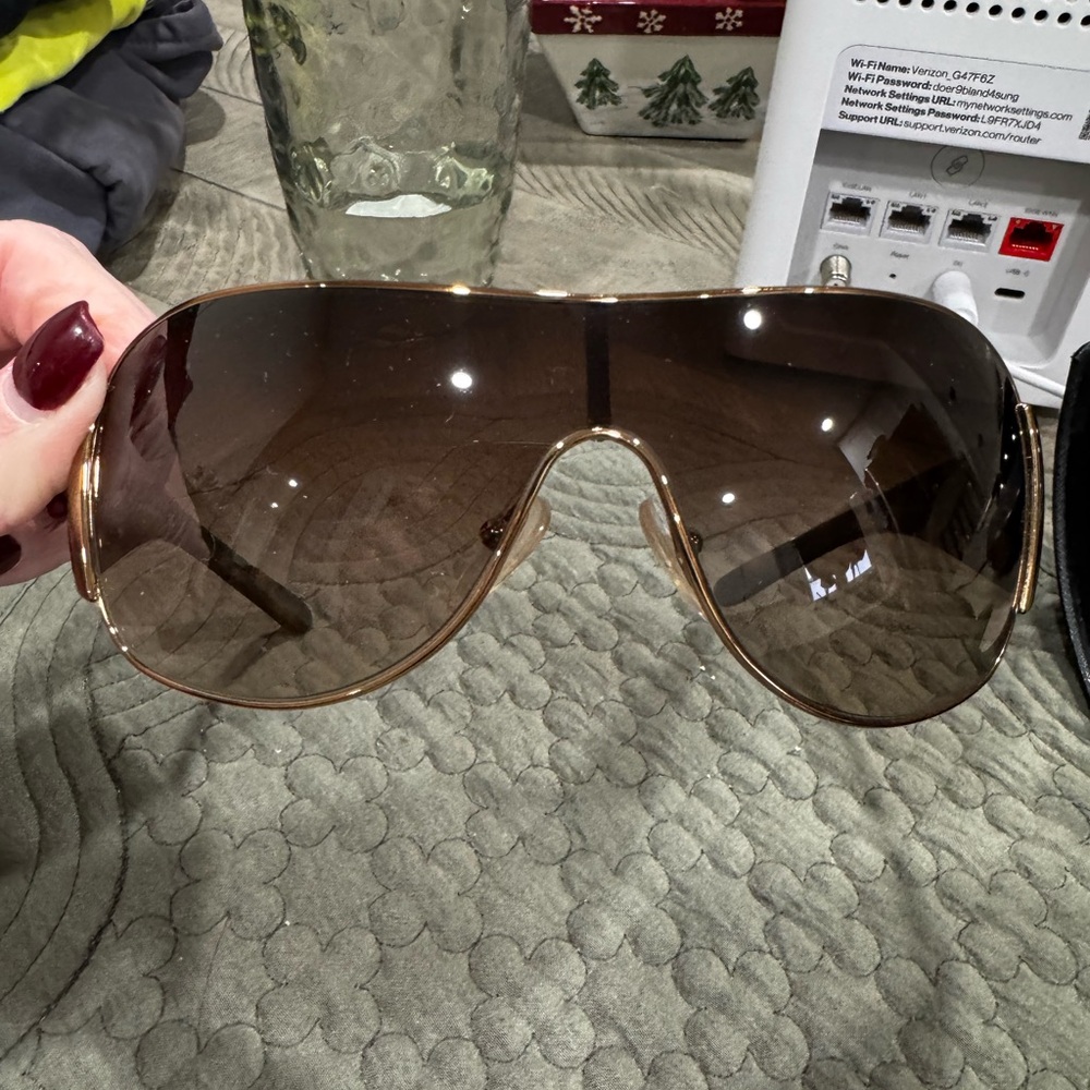 Prada Gold and Black Sunglasses - Picture 3 of 7